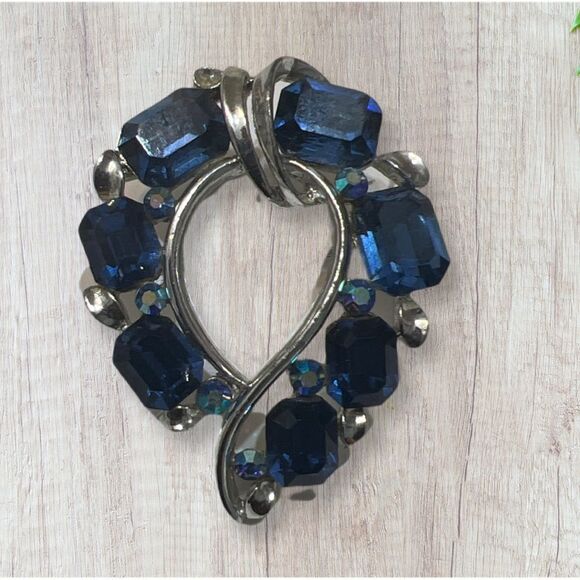 Vintage Lisner Blue Aurora Borealis Brooch Scarf Pin - Picture 4 of 7